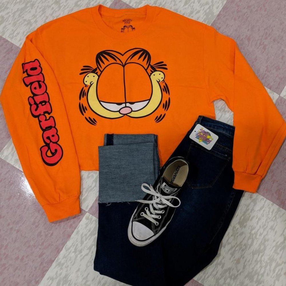 Garfield Long Sleeve Cropped Tee